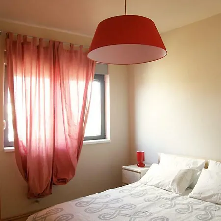 House Zara Βίλα Μεντουλίν