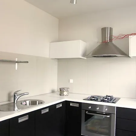 House Zara * Μεντουλίν